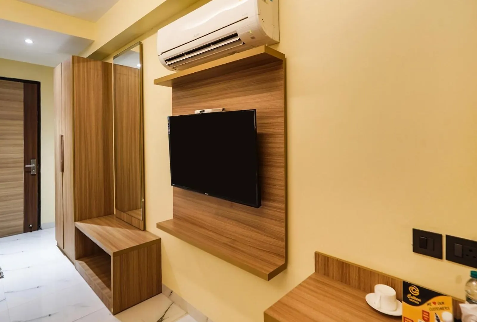 Hotel Rj New Delhi 4*,